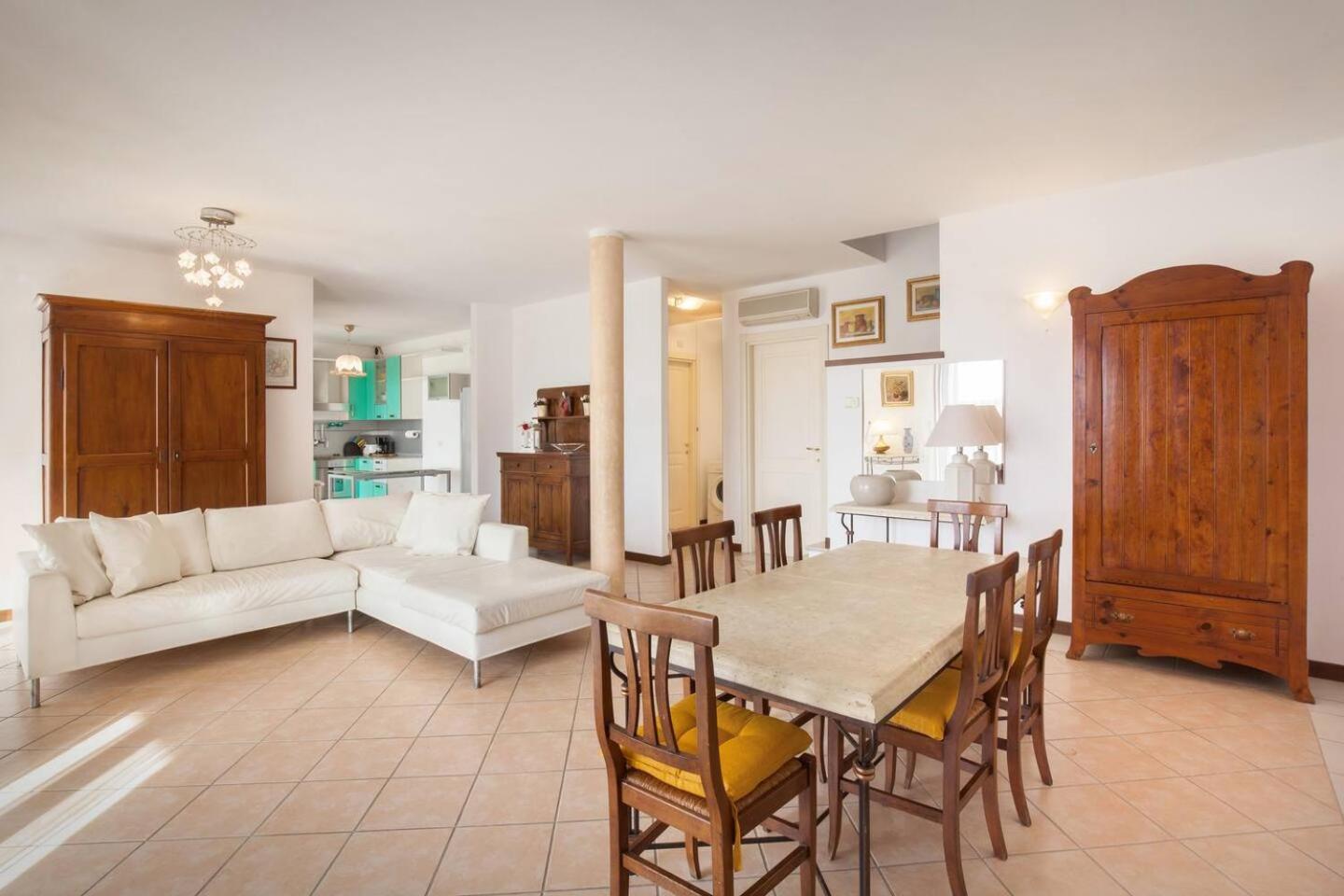 Vila Regina Gardesana Exteriér fotografie
